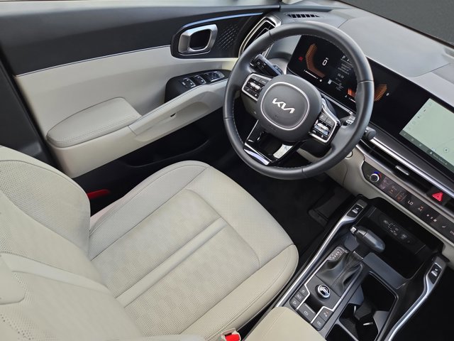 Used 2025 Kia Sorento S w/ Panoramic Sunroof Package FWD image 39