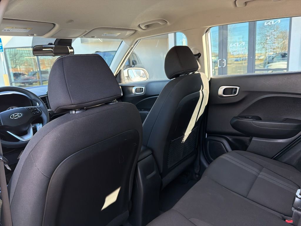 Used 2020 Hyundai Venue SEL image 20