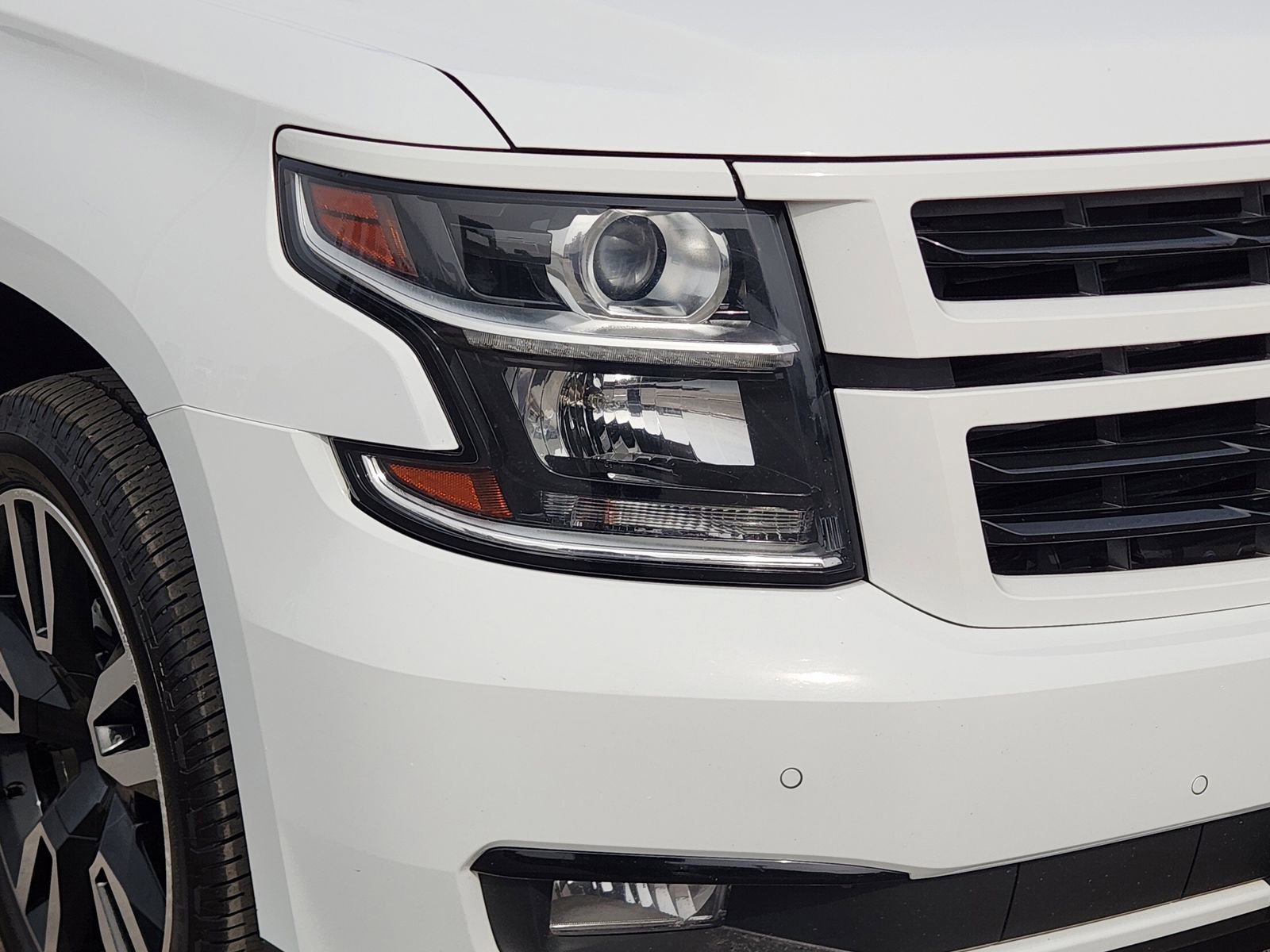 Used 2019 Chevrolet Suburban Premier image 10