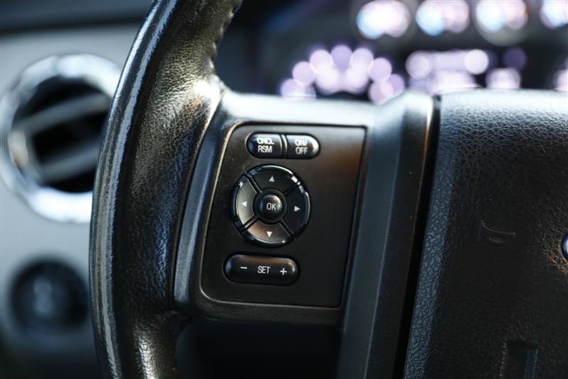 Used 2013 Ford F250 Lariat image 27