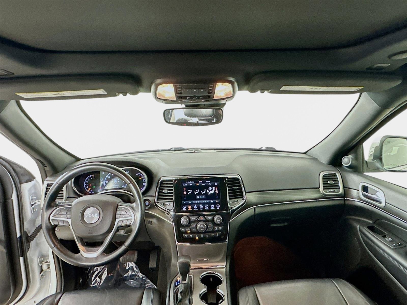 Certified 2022 Jeep Grand Cherokee Limited w/ Trailer Tow Group IV image 28