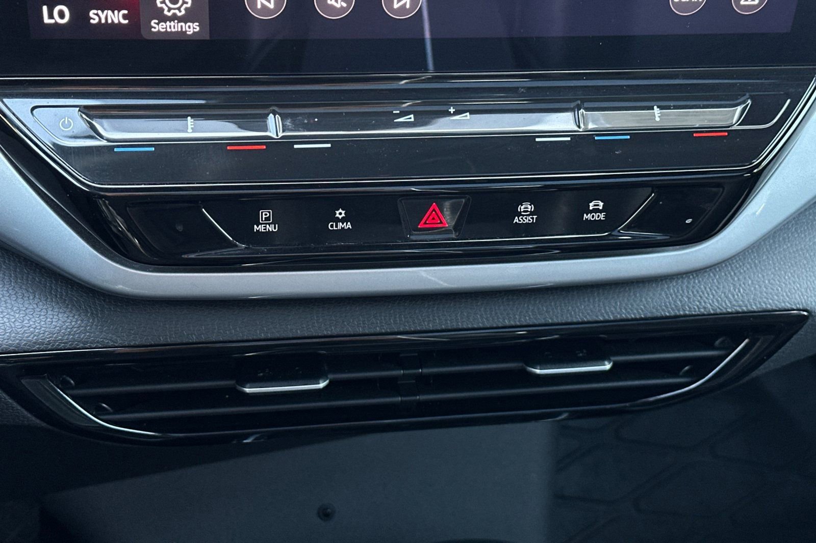 Used 2023 Volkswagen ID.4 Pro S image 21