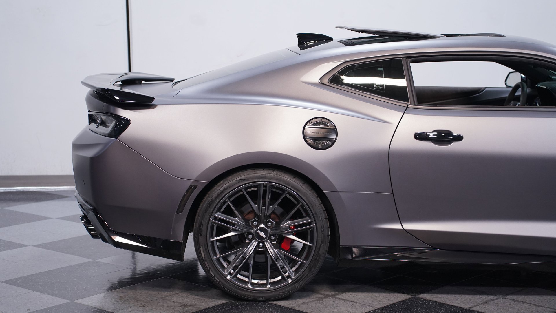 Used 2018 Chevrolet Camaro ZL1 RWD image 24