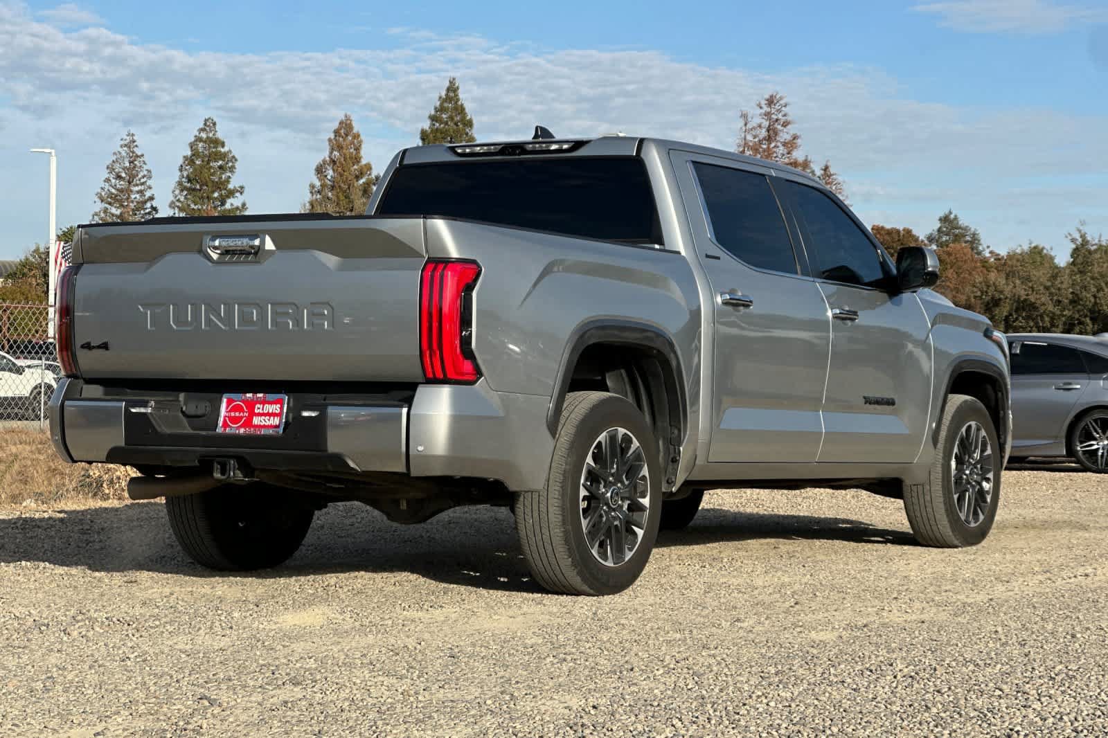 Used 2024 Toyota Tundra Limited AWD/4WD image 2