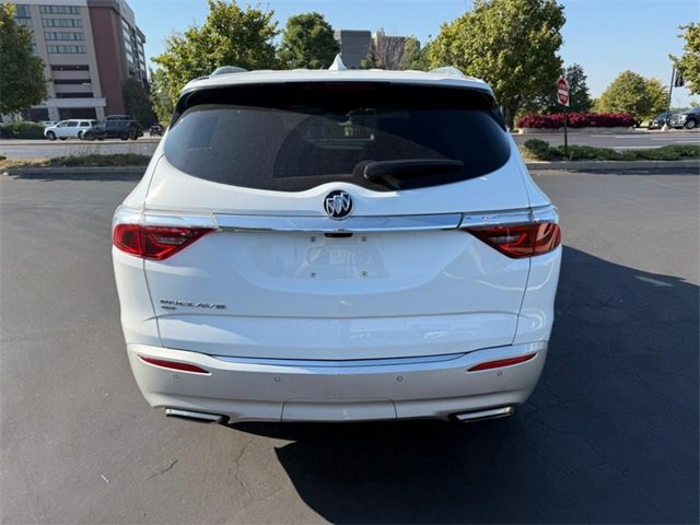 Used 2024 Buick Enclave Premium image 7