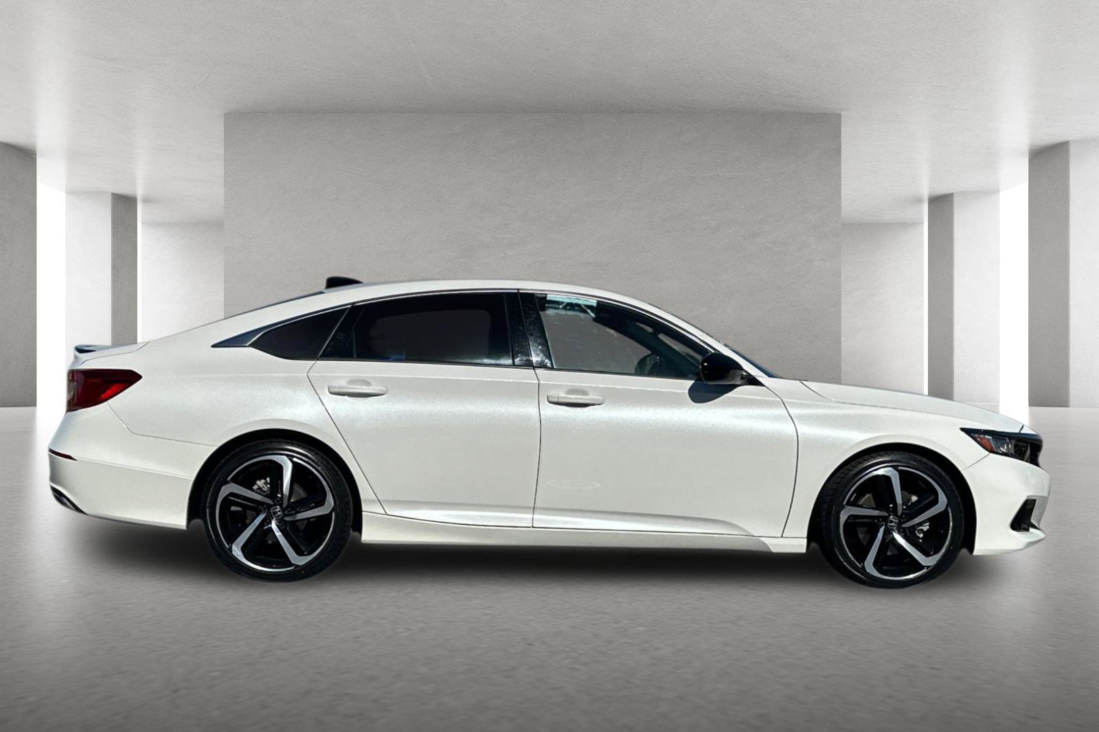 Certified 2022 Honda Accord Sport image 3