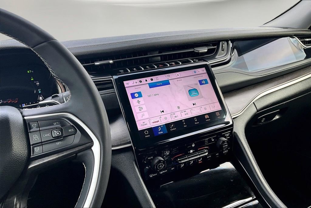 Used 2023 Jeep Grand Cherokee 4WD 4xe image 10