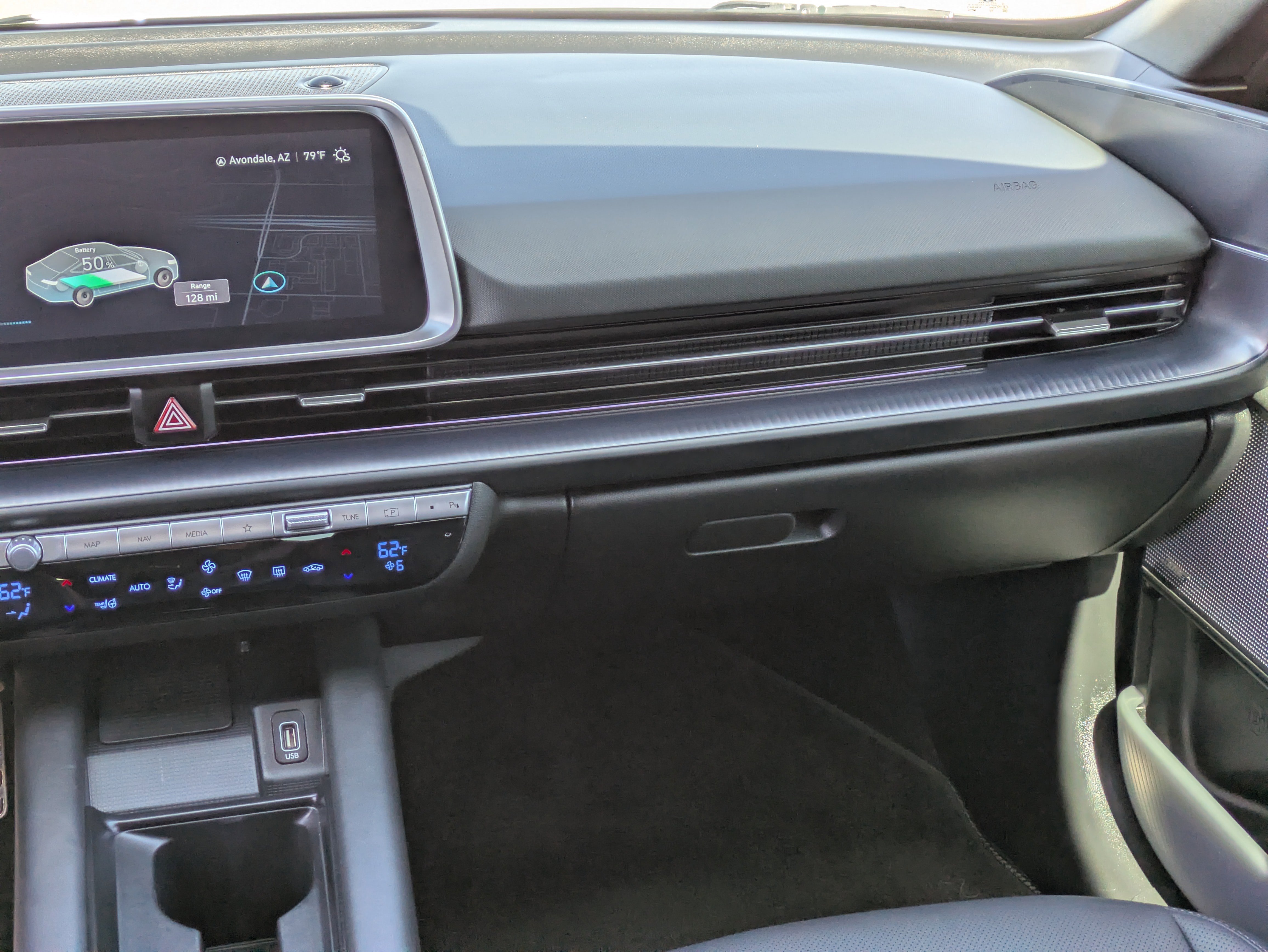 Used 2024 Hyundai Ioniq 6 Limited image 18