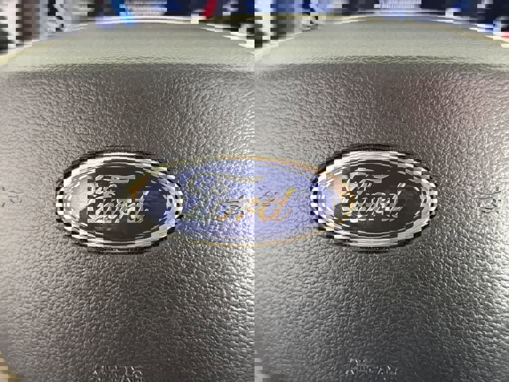 Used 2025 Ford Explorer Active image 47