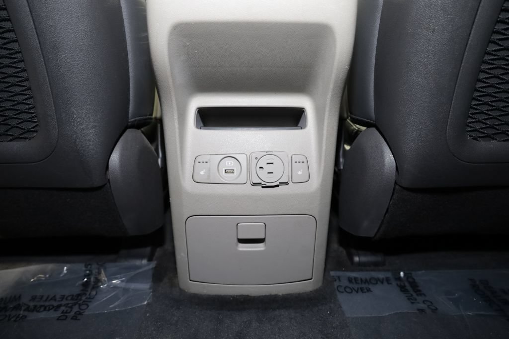 Used 2016 Kia Sedona SX FWD image 22