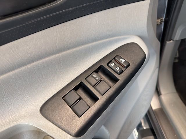 Used 2014 Toyota Tacoma 4x4 Double Cab w/ SR5 Package image 12