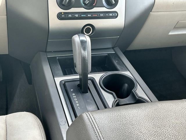 Used 2011 Ford Expedition EL XLT image 16