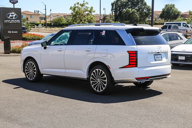 New 2026 Hyundai Palisade Calligraphy FWD image 2