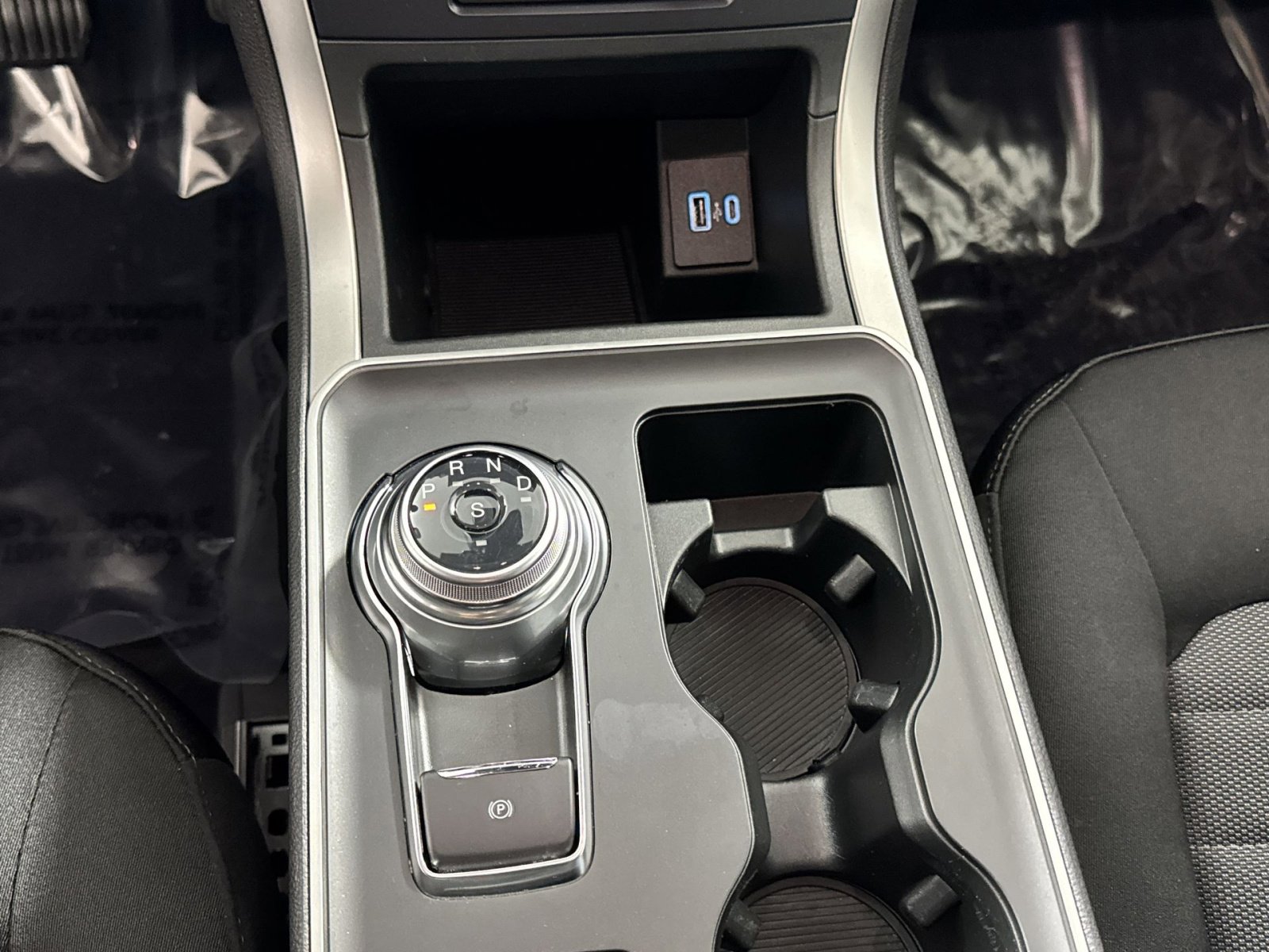 Used 2022 Ford Edge SE w/ Black Appearance Package image 21