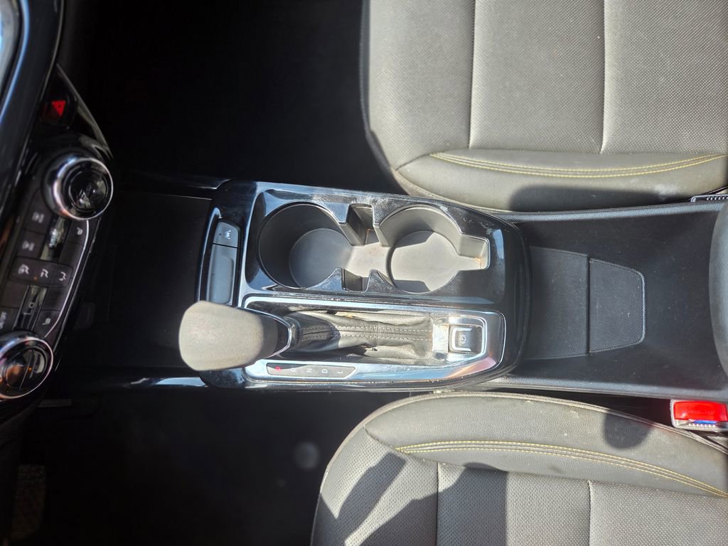 Used 2025 Chevrolet Trax ACTIV FWD image 25
