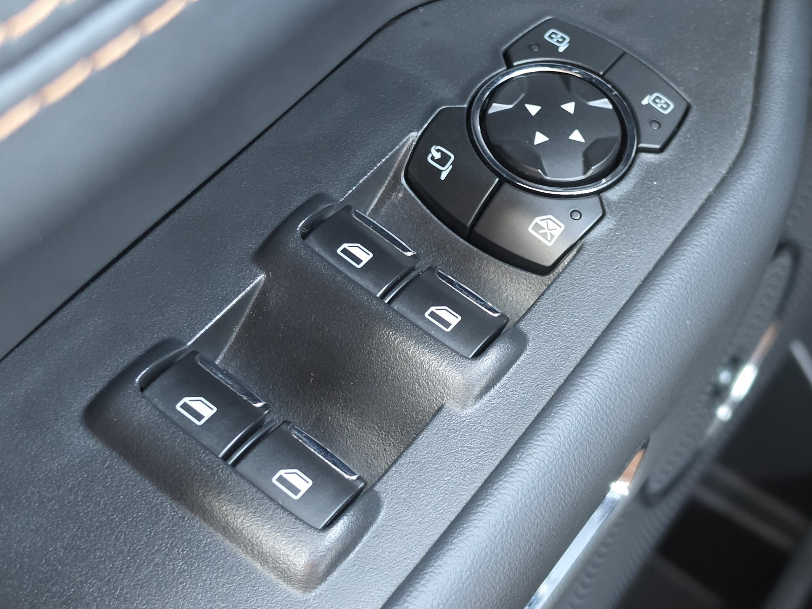 Used 2024 Ford Expedition Platinum AWD/4WD image 20