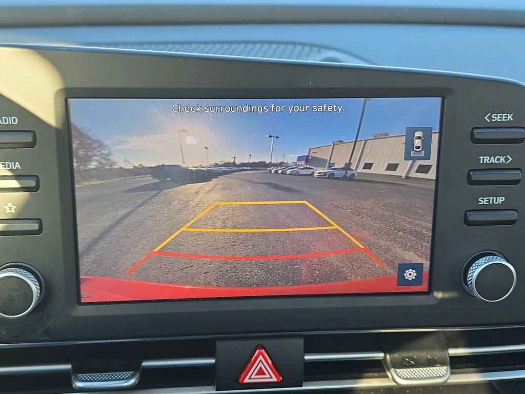 Used 2023 Hyundai Elantra SEL image 23