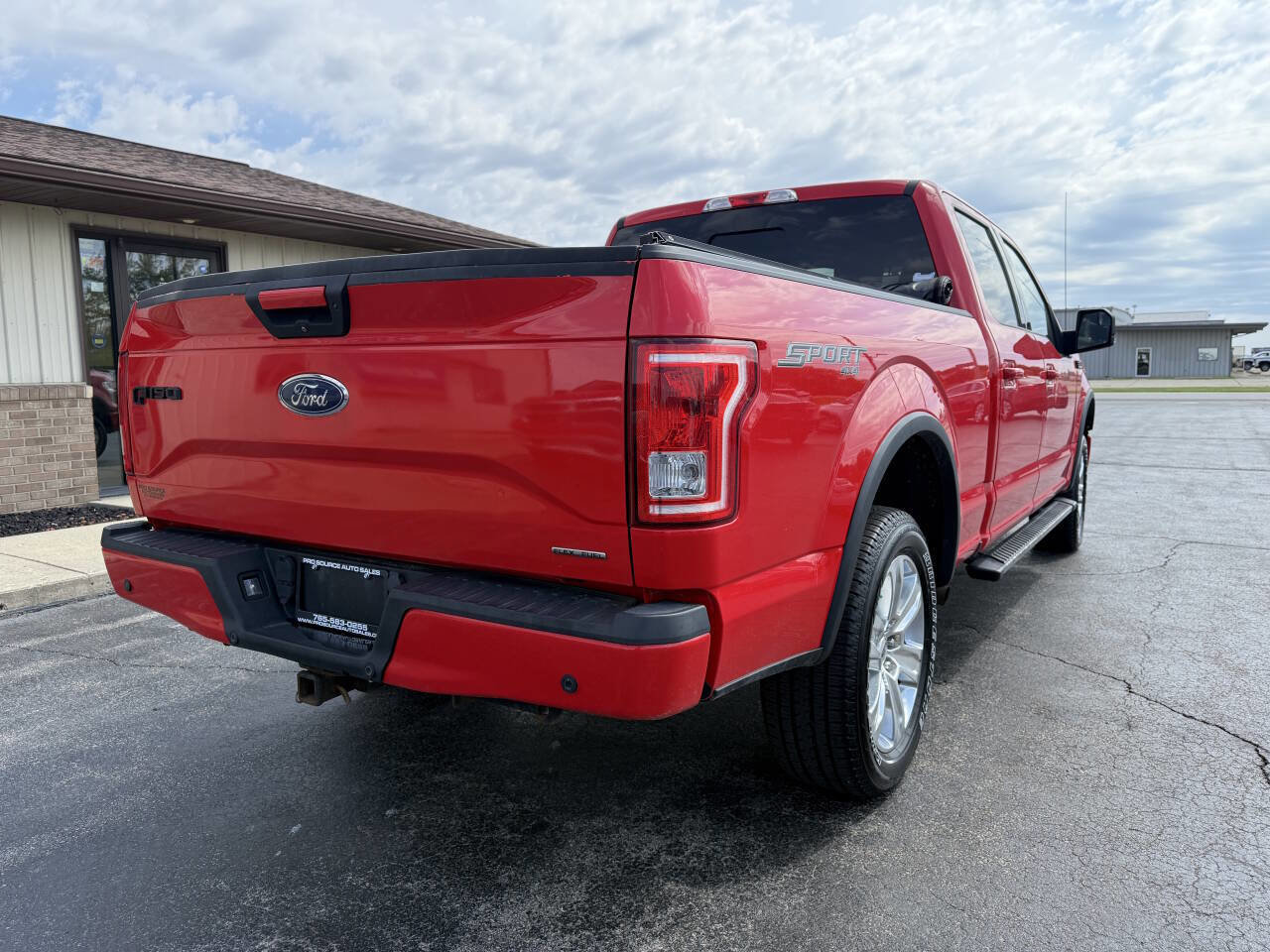 Used 2016 Ford F150 XLT w/ Equipment Group 302A Luxury AWD/4WD image 9