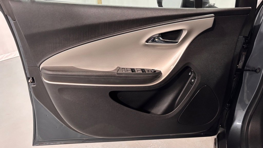 Used 2013 Chevrolet Volt image 16