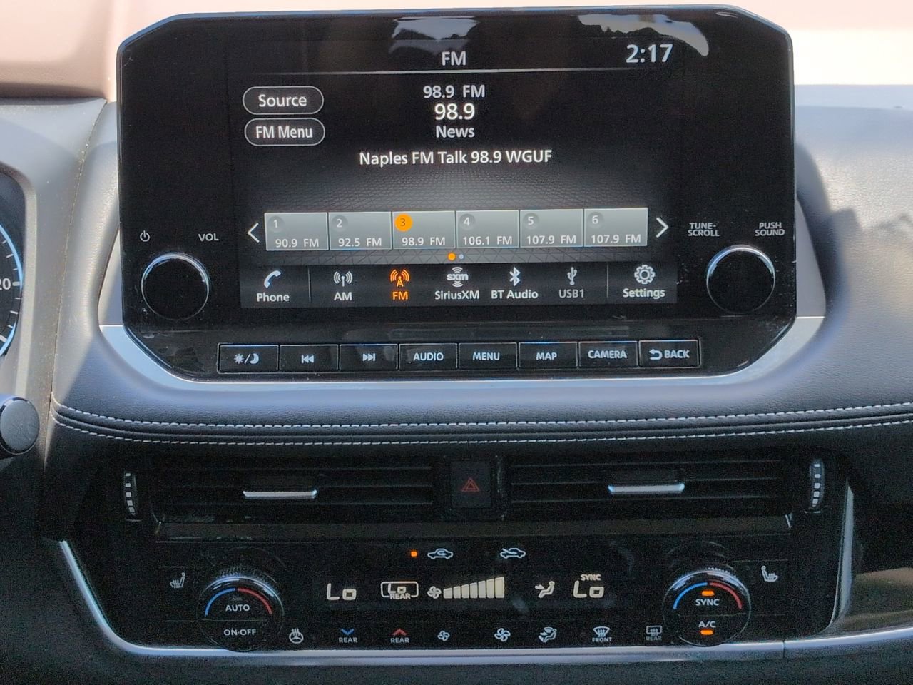 Used 2023 Nissan Rogue SL w/ SL Premium Package FWD image 18