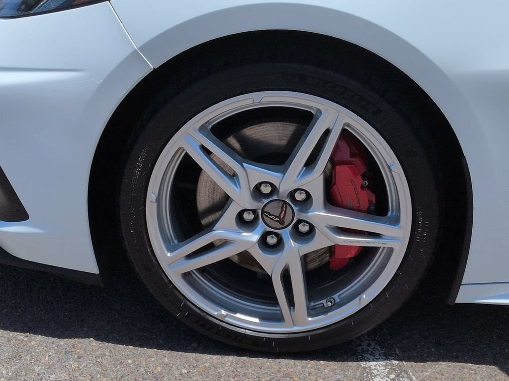 Used 2020 Chevrolet Corvette Stingray Preferred Cpe w/ 2LT Preferred Equipment Group RWD image 33