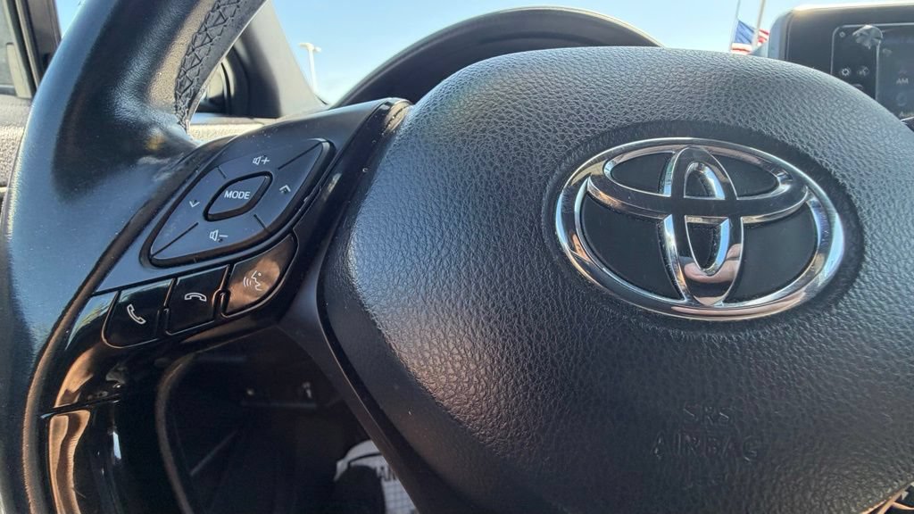 Used 2018 Toyota C-HR XLE FWD image 15