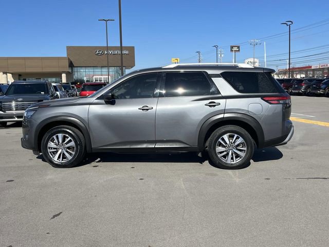 Used 2023 Nissan Pathfinder SL image 7