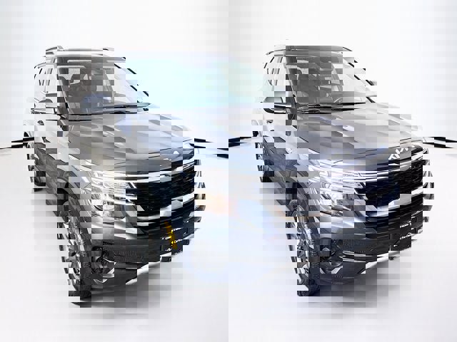 Certified 2023 Kia Seltos S image 3