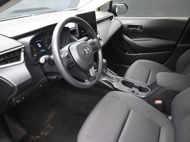 Used 2025 Toyota Corolla LE image 18