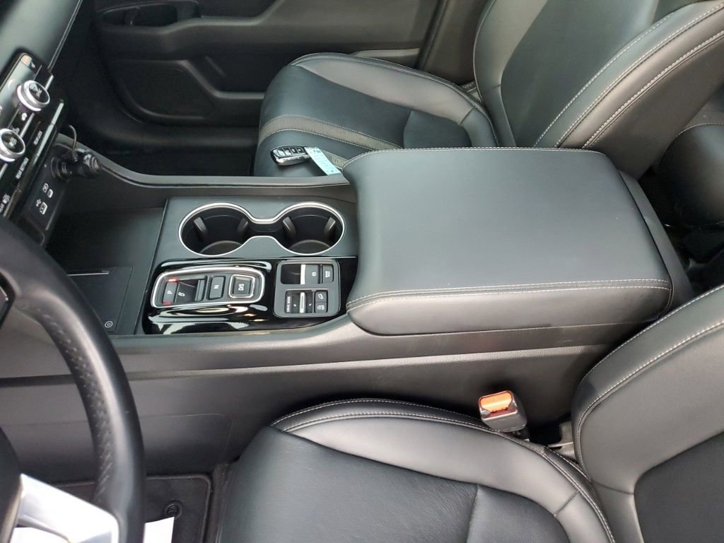 Used 2023 Honda Pilot Touring image 29