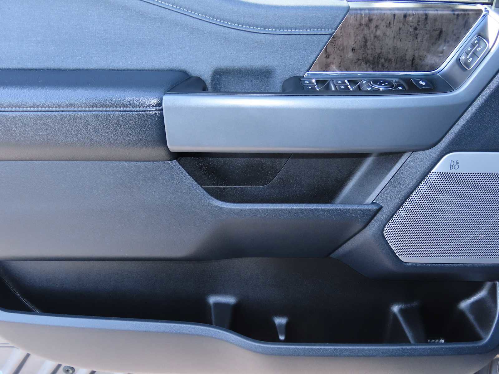 Certified 2024 Ford F250 Lariat w/ Lariat Ultimate Package image 18