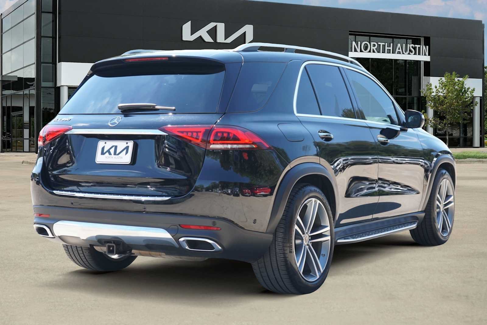 Used 2020 Mercedes-Benz GLE 350 image 4