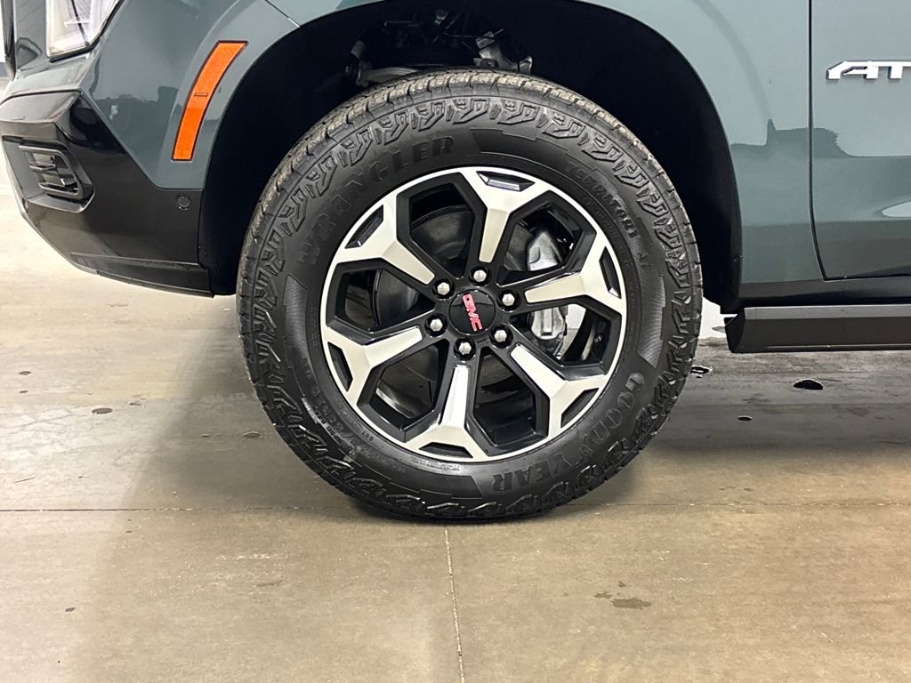 New 2026 GMC Yukon AT4 w/ AT4 Premium Package image 10