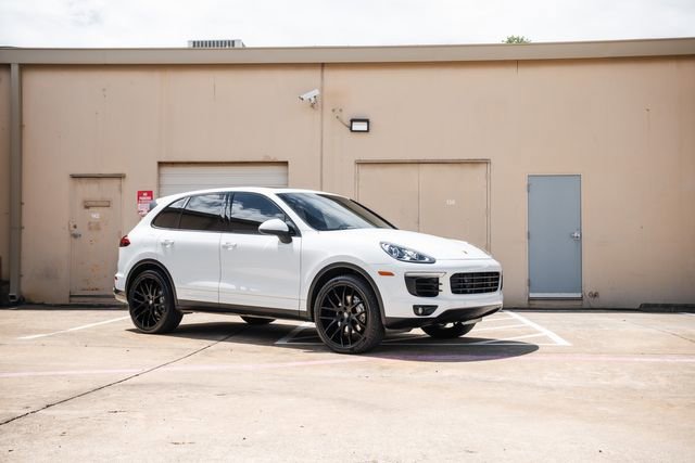 Used 2015 Porsche Cayenne S AWD/4WD image 18