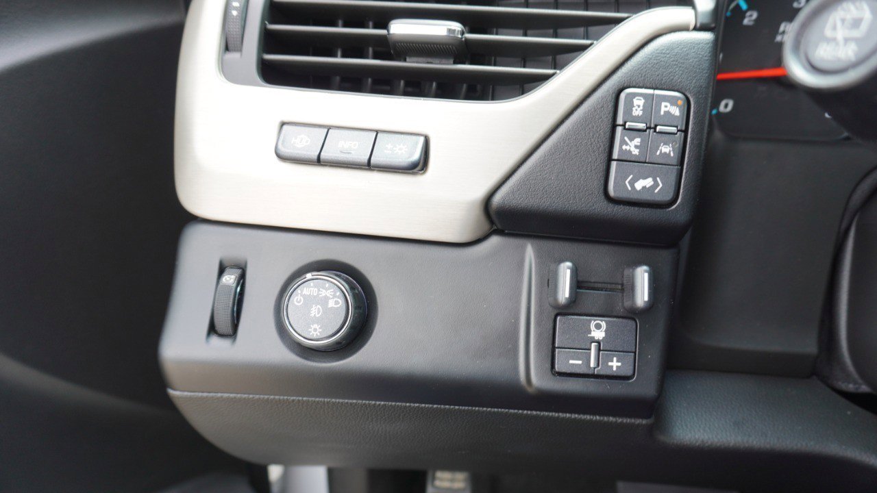 Used 2018 GMC Yukon Denali w/ Denali Ultimate Package image 20