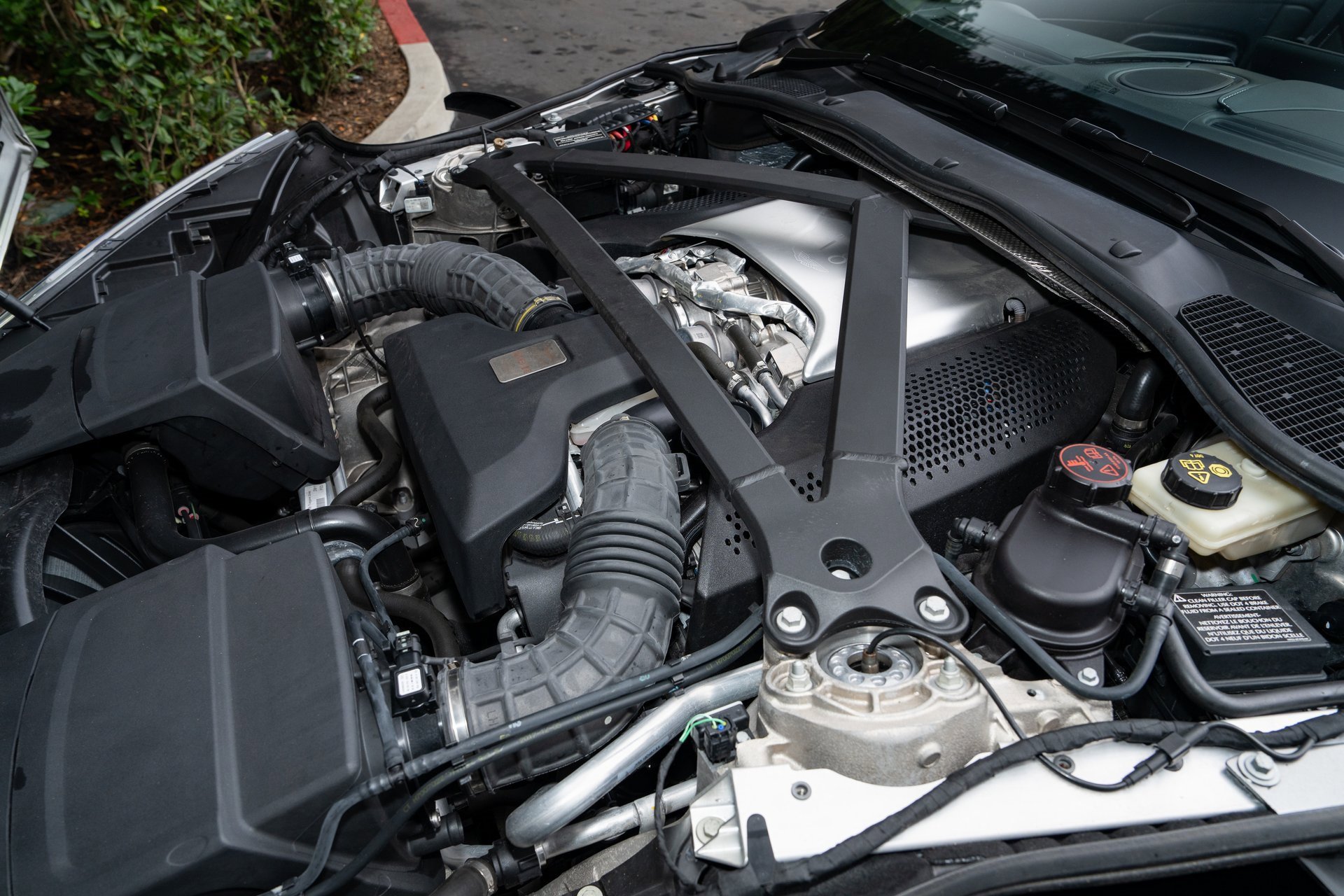 Used 2019 Aston Martin DB11 Volante image 14