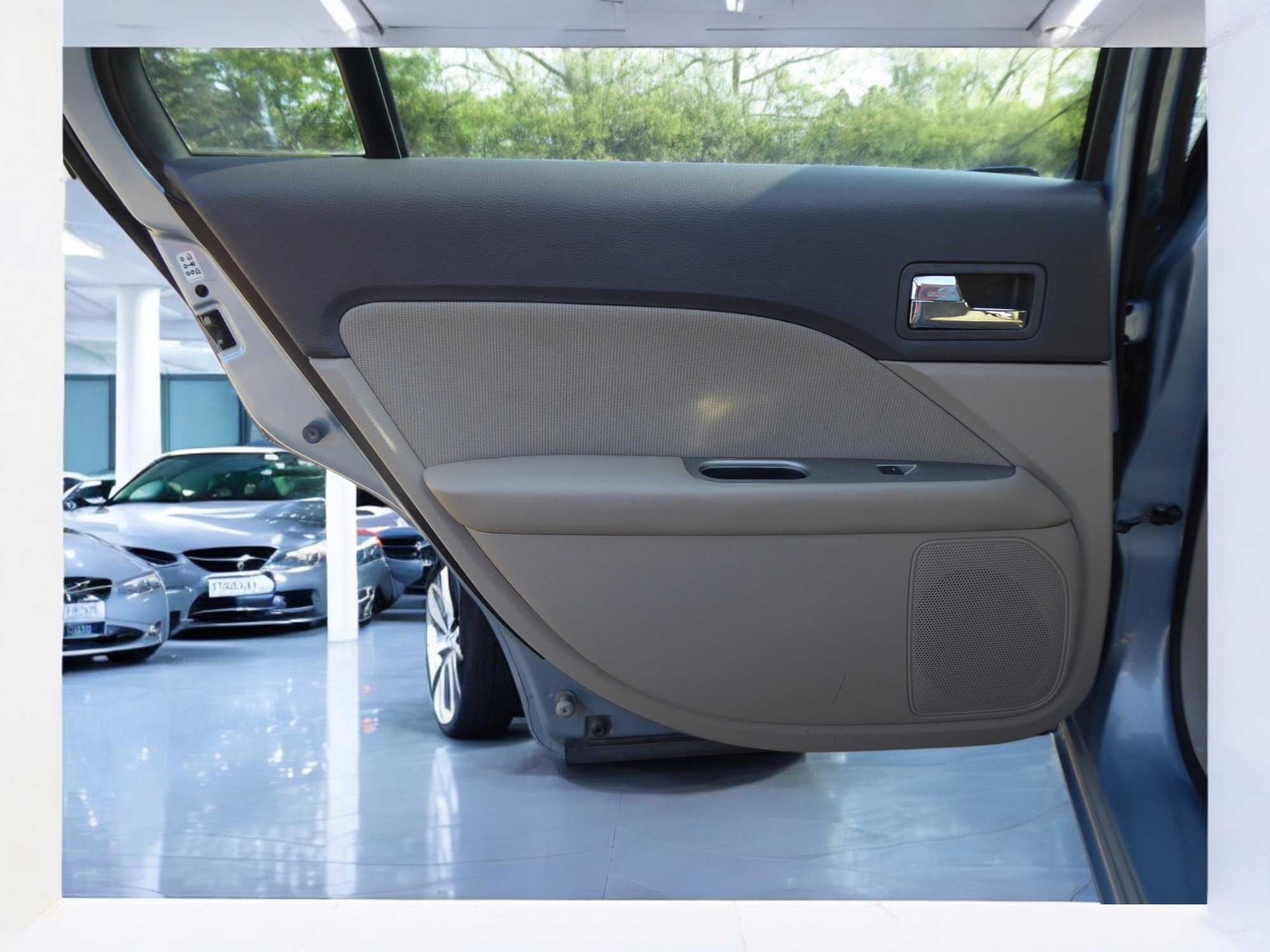 Used 2011 Ford Fusion Hybrid image 19