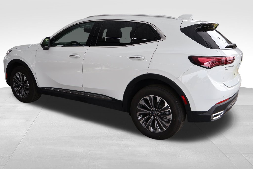 Used 2025 Buick Envision Preferred AWD/4WD image 13
