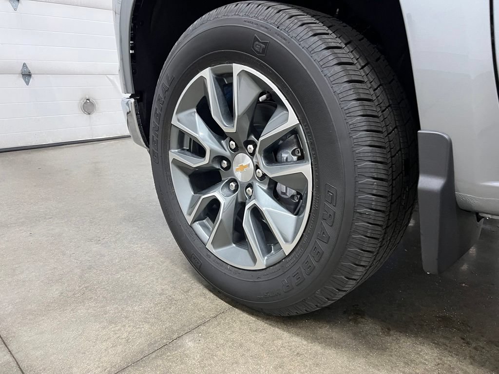 New 2026 Chevrolet Silverado 1500 LT AWD/4WD image 16