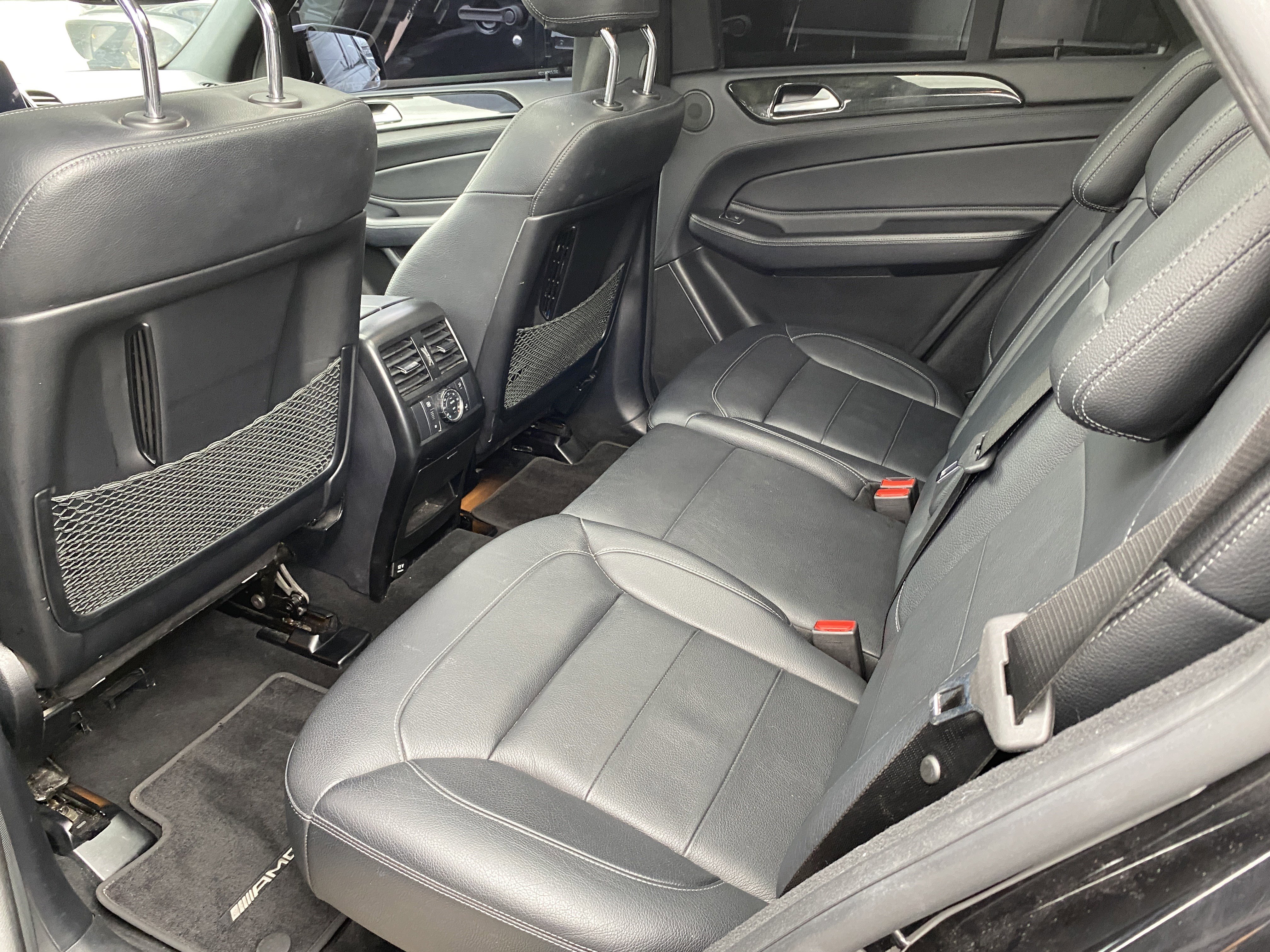 Used 2018 Mercedes-Benz GLE 43 AMG 4MATIC w/ Premium 2 Package image 18