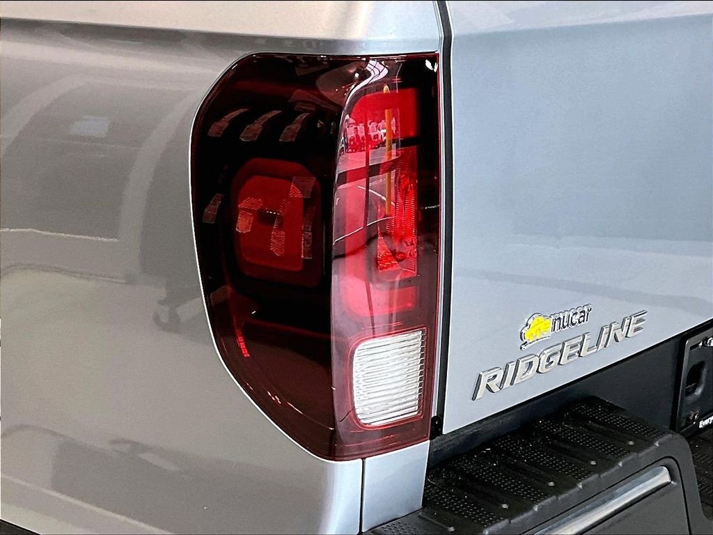 Used 2017 Honda Ridgeline RTL-T image 25