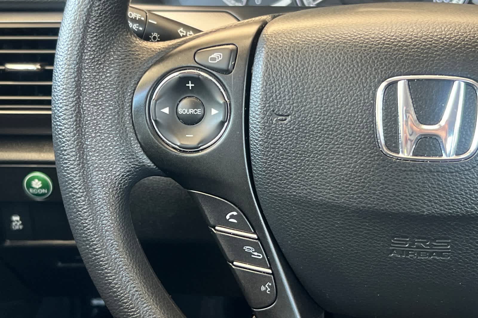Used 2015 Honda Civic SE image 23