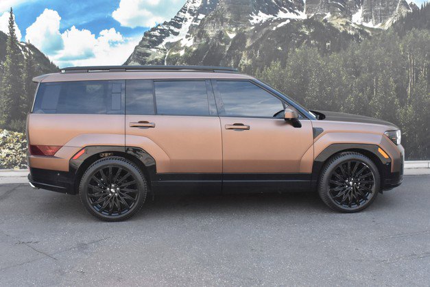 Used 2024 Hyundai Santa Fe Calligraphy image 2