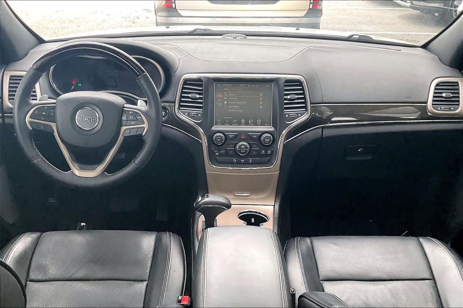 Used 2015 Jeep Grand Cherokee Overland RWD image 16
