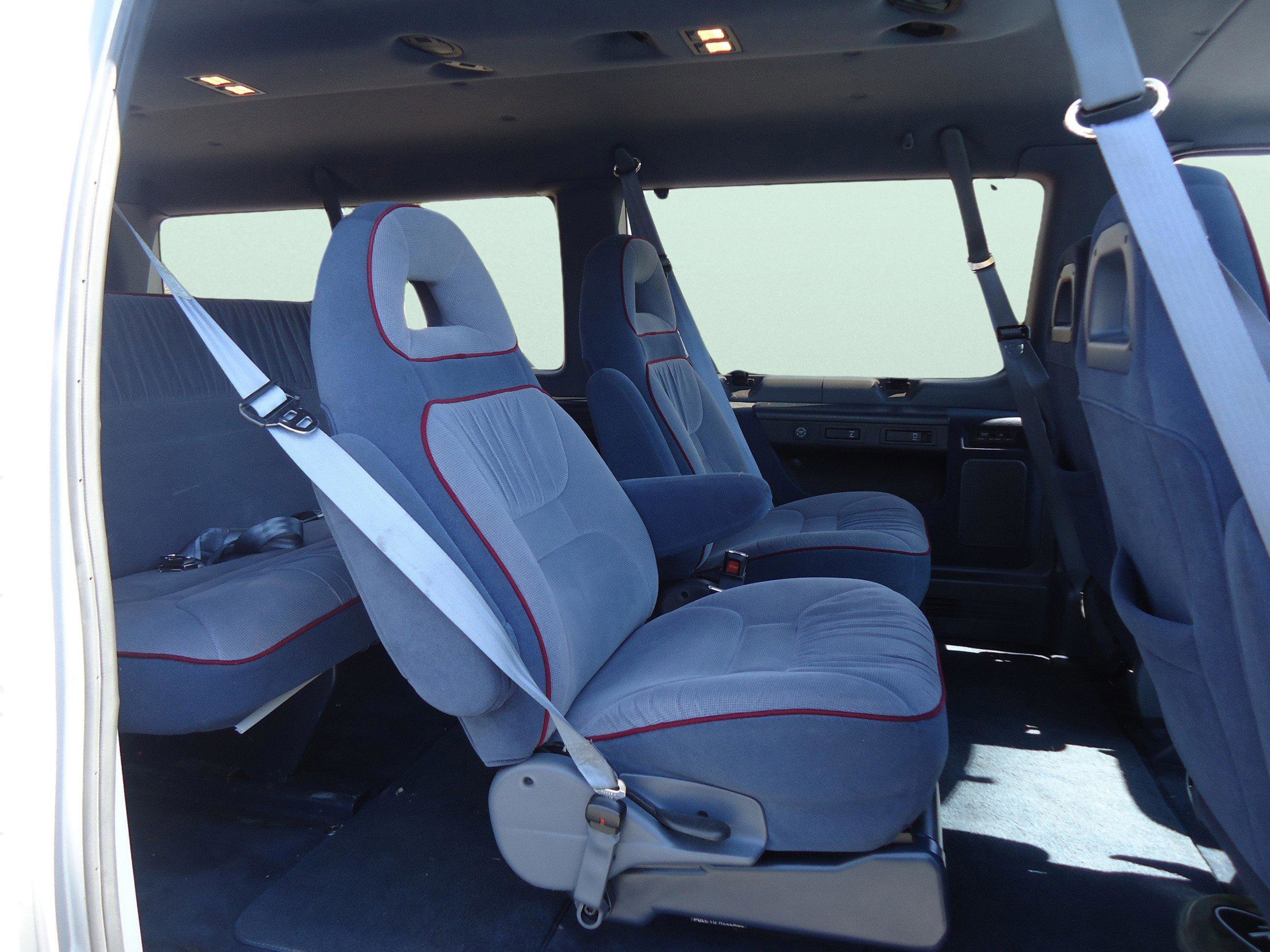 Used 1994 Ford E-350 and Econoline 350 Chateau RWD image 24