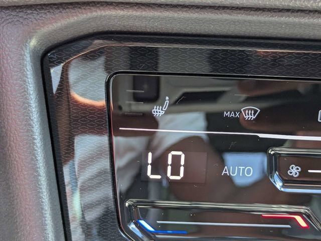 New 2026 Volkswagen Taos SE AWD/4WD image 23