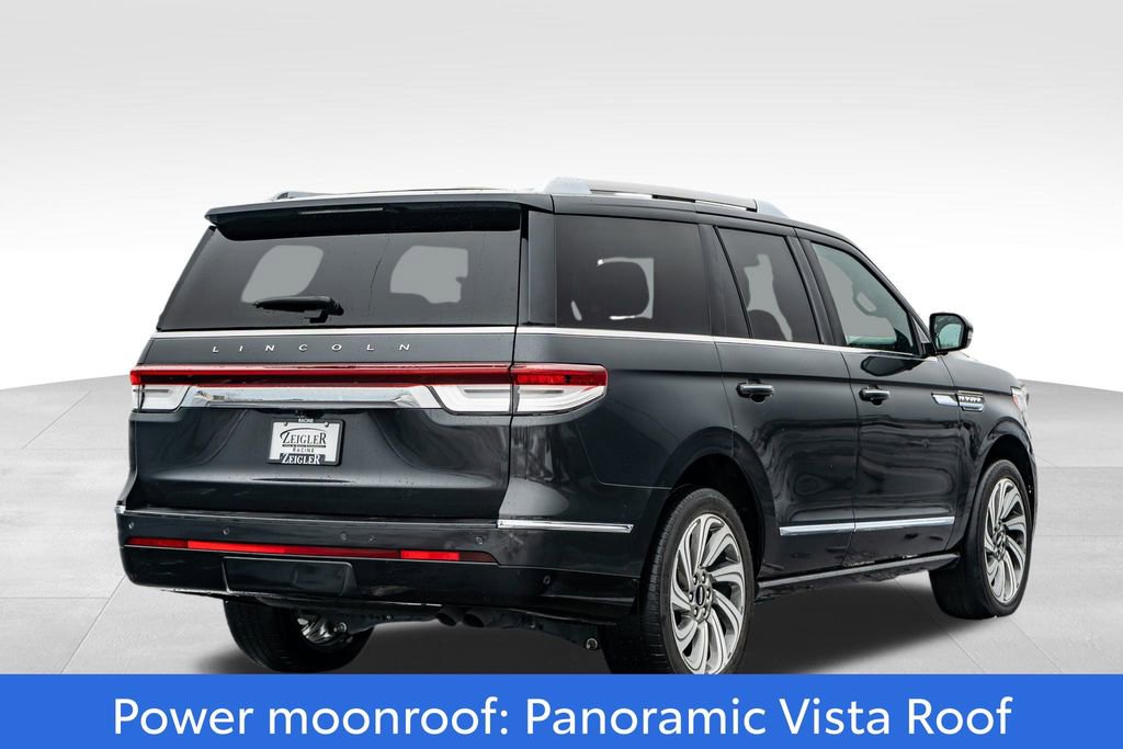 Used 2023 Lincoln Navigator Reserve image 7