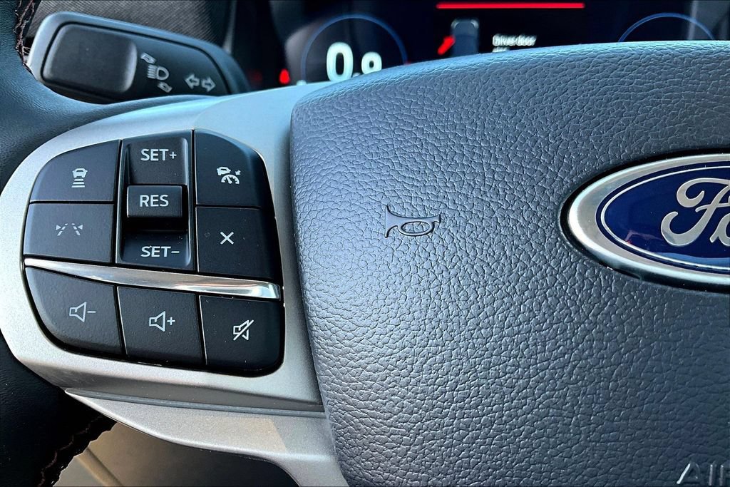 New 2026 Ford Explorer Active w/ Active Comfort Package AWD/4WD image 18