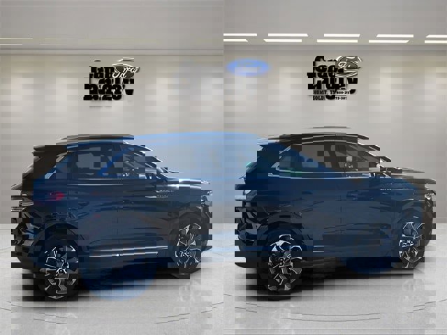 Used 2022 Lincoln Nautilus Reserve image 17