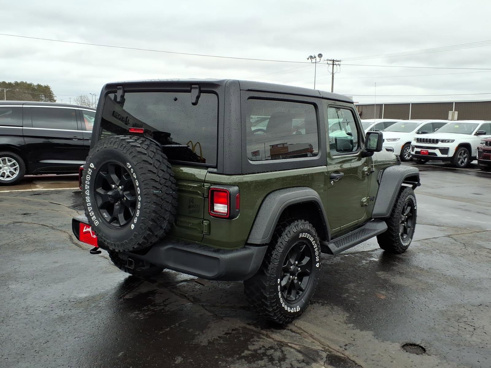 Used 2022 Jeep Wrangler Willys image 4